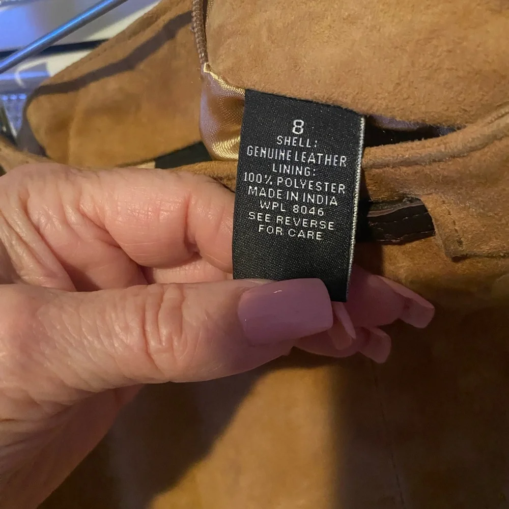 Genuine suede skirt by INC , with pockets and leather leather strip belt .. - Picture 3 of 11